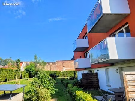 t2 de 44 m2 avec balcon exposé sud-ouest et garage