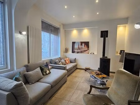 maison 8 pièces 186 m²