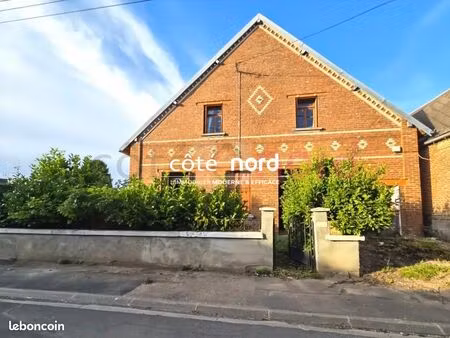 maison 2 pièces 80 m²