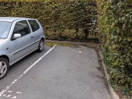 place de parking lille