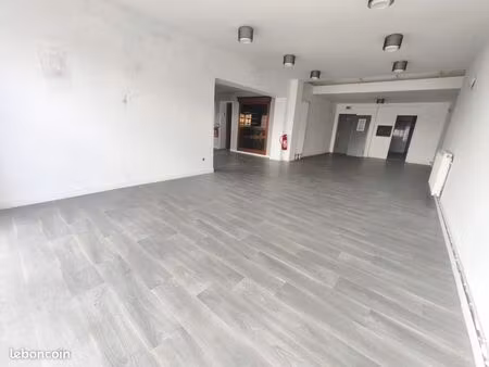 maison avec surface commerciale