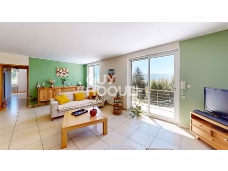 maison familiale avec vue imprénable de 158.5 m²