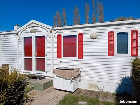 vends mobil-home 2 chambres avec salon et coin toilettes