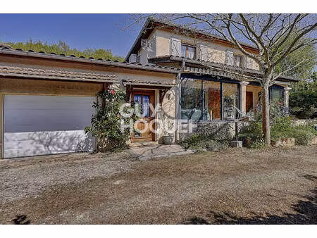 maison à vendre à bourgoin jallieu - 4 pièces avec jardin