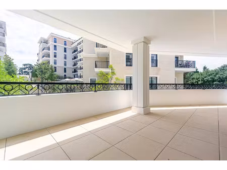 location appartement 2 pièces 42 m² à aix-en-provence (13100)