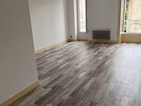 a louer à jarnac centre-ville - appartement - 2 pièces - 53m