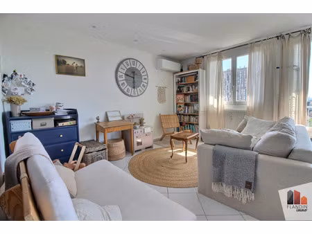 vente appartement 3 pièces 71 m² saint-genis-laval (69230)