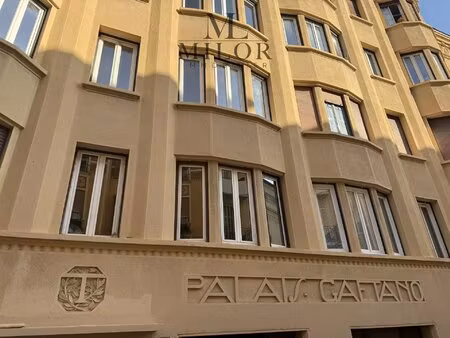 studio – à rénové – avec terrasse – libération