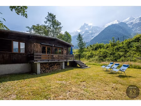 charmant chalet à chamonix mont-blanc sur 1230 m2 de terrain pl