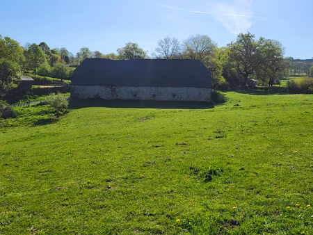 grange  bergerie et hangar embesse