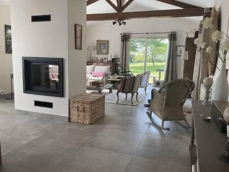 vente maison à saint-prouant (85110) : à vendre / 187m² saint-prouant