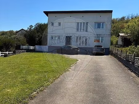 maison 4 pièces 176 m²