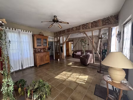proche ailly sur noye maison de village a renover