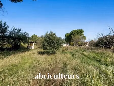 terrain constructible 1400m² à eguilles