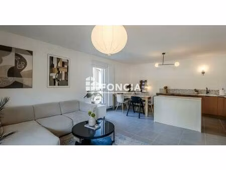 amancy : appartement t4 + 2 stationnements + cave