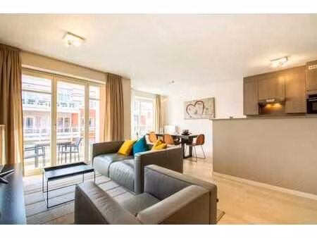 lumineux - app. meublé 2 ch. (institutions européennes)