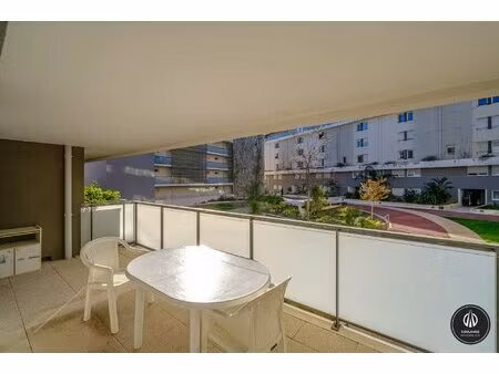 appartement lumineux t2 à la pointe rouge  marseille 8ème