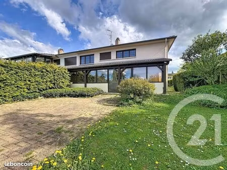 maison 5 pièces 147 m²