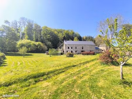 propriété 5 pièces 107 m²