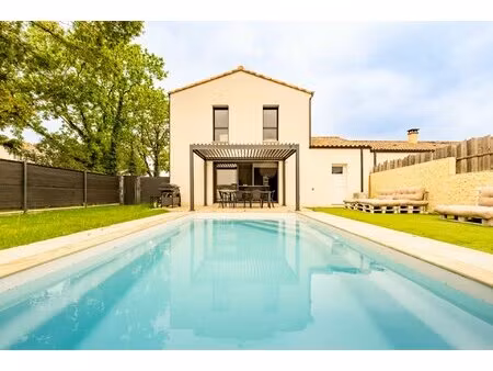 maison familiale récente re2020 avec piscine – vie de plain-pied