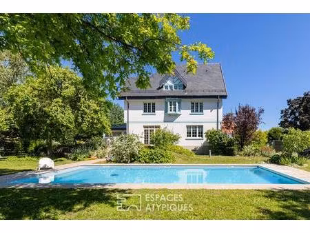 maison de maître années 20 avec piscine et jardin paysager