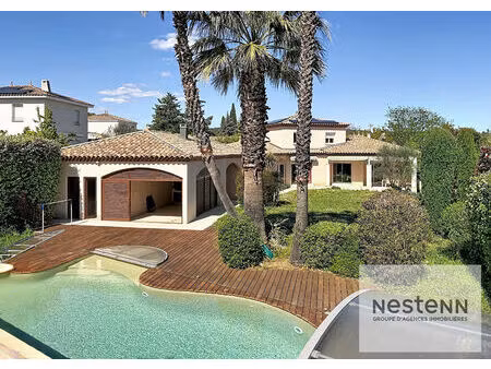 a vendre à grabels - maison familiale de 204 m² avec 4 chambres  piscine et nombreuses dép