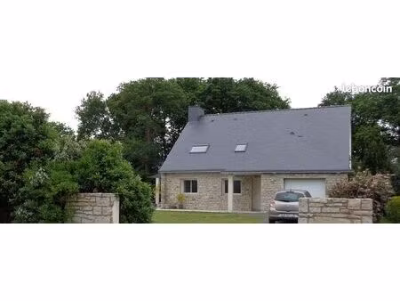maison dans petite résidence calme
