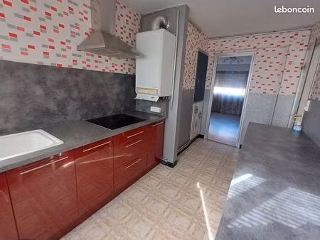 appartement lumineux 3 pièces — venez le visiter