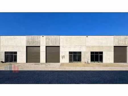480 m² de nouvelle construction  unité pme à louer le lon...