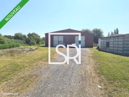 entrepot - logistique 600 m² aulnat