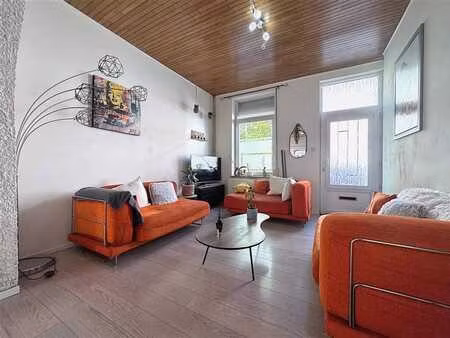 très belle maison 2 chambres + bureau