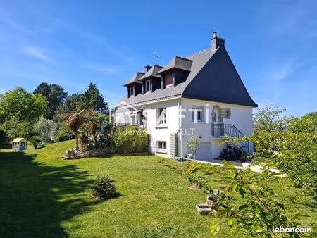 propriété 6 pièces 124 m²