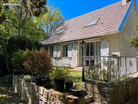 maison 6 pièces 130 m²