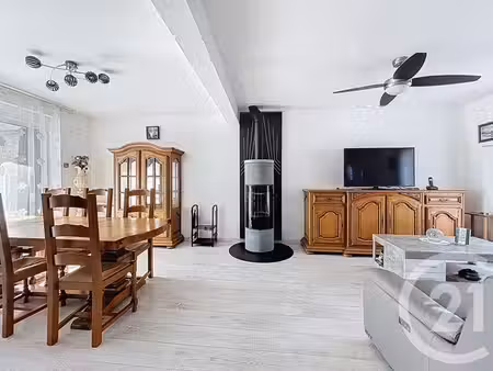 maison à vendre - 6 pièces - 135 38 m2 - st antoine du rocher - 37 - centre