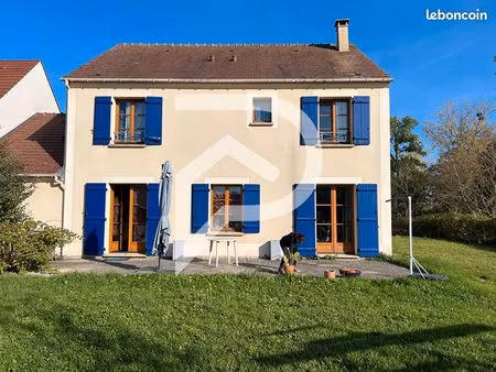 pavillon 7 pièces 145 m²