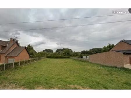 terrain 1 038 m² raimbeaucourt