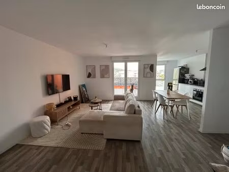 superbe 3 pièces à clouange avec terrasse