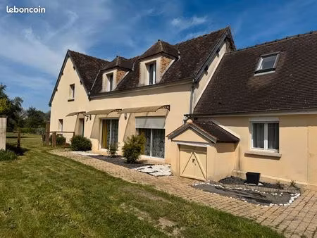belle demeure familiale à jouy sous thelle