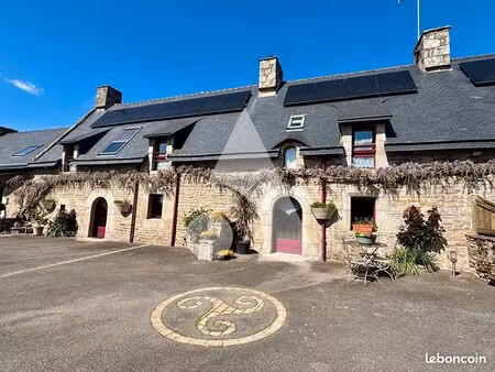 propriété 10 pièces 242 m²