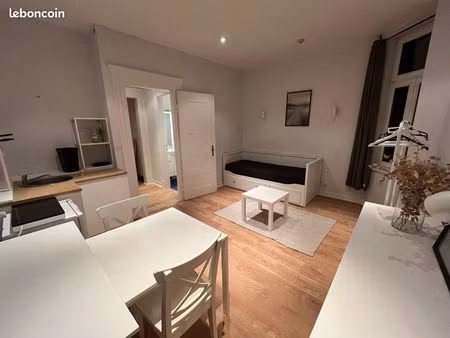 loue studio meublé en face de la gare