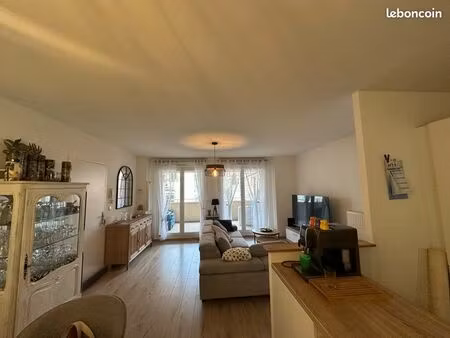 loue appartement 3 pièces