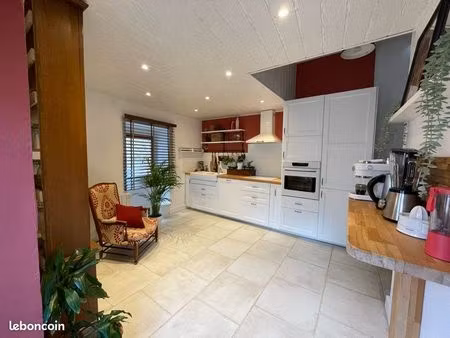 maison de bourg 72 m² – 2 chambres – vertaizon