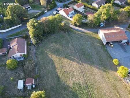 terrain à bâtir à loubeyrat