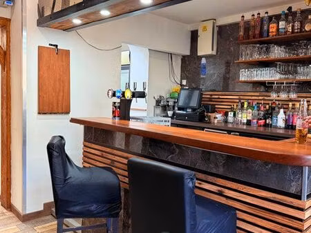 pizzeria bar