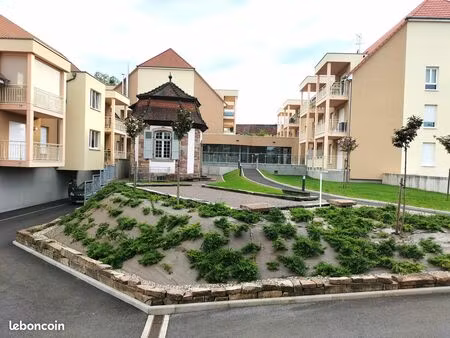 bât c :f3  éligible au ptz ascenseur  rt2012 sécurisé sdb et cuis. équipées  gge-box fermé