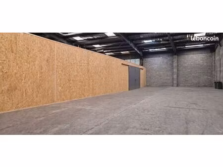 entrepôt local d'activité et stockage 360 m²