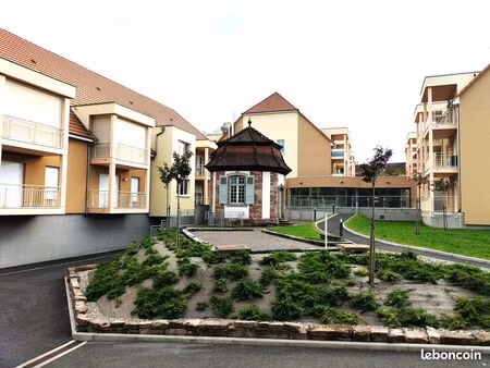 bât c :f3  éligible au ptz ascenseur  rt2012 sécurisé sdb et cuis. équipées  gge-box fermé