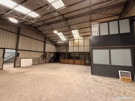 local d'activite 250 m² beauvais
