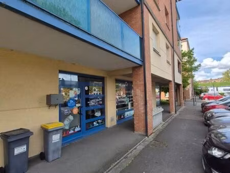 immeuble 5 pièces 80 m²