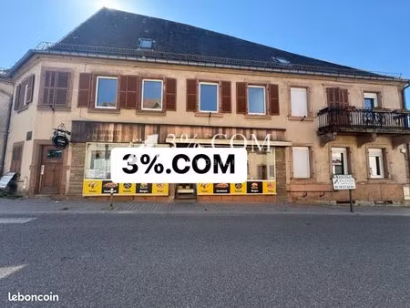local restaurant 147 m²